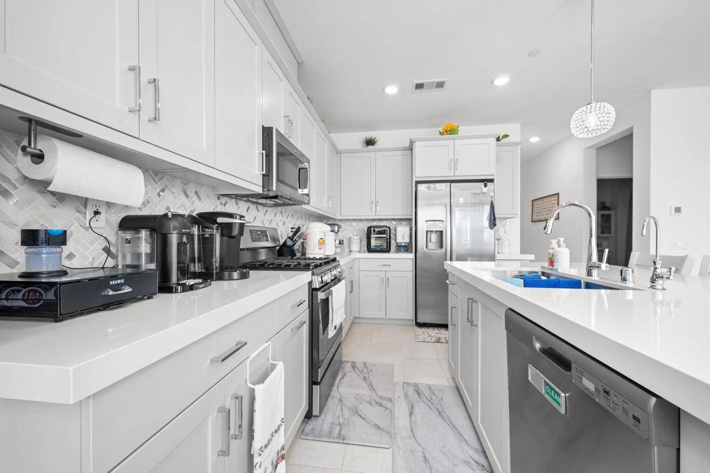 2082 Trevi Cir, Chula Vista, CA 91913