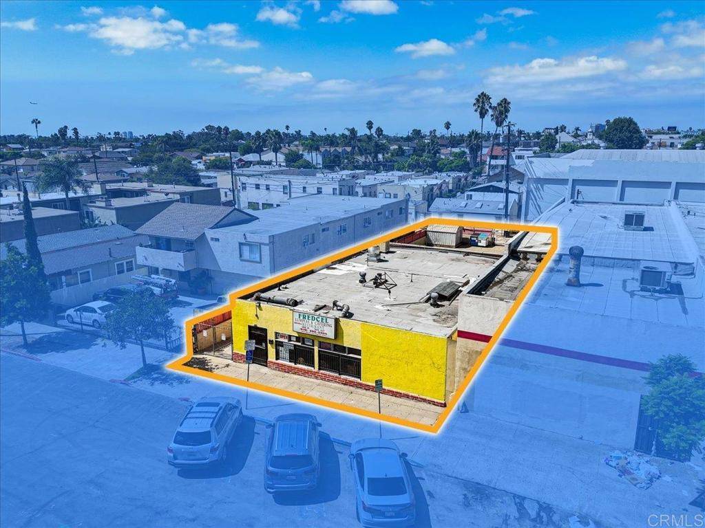 San Diego, CA 92105,3876 38th ST