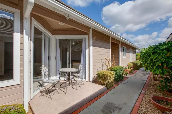 El Cajon, CA 92019,1261 Buttonwood CT