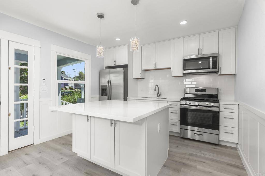 San Diego, CA 92116,4518 Arizona