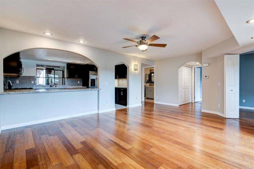 Chula Vista, CA 91910,376 Center St #216