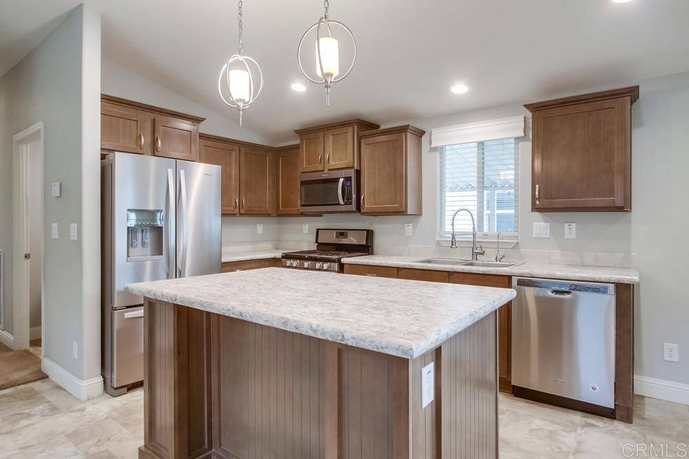 Alpine, CA 91901,3505 Alpine BLVD #SPC 52