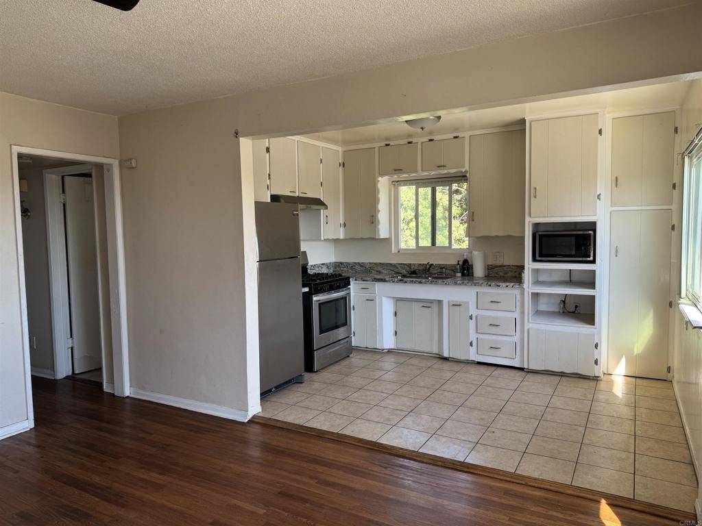La Mesa, CA 91941,3705 3707 Jill LN