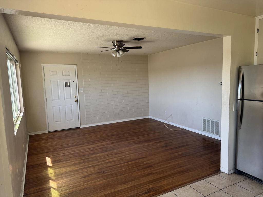 La Mesa, CA 91941,3705 3707 Jill LN