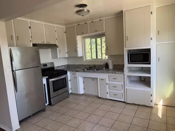 La Mesa, CA 91941,3705 3707 Jill LN