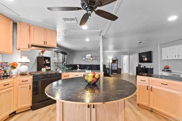 Santee, CA 92071,8701 Mesa Rd #150