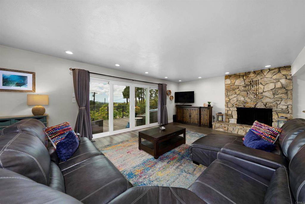 La Mesa, CA 91941,10964 Dutton DR