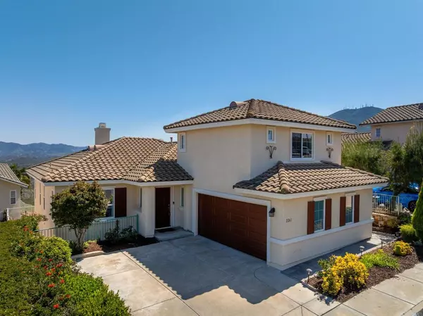 2261 Pointe Pkwy, Spring Valley, CA 91978