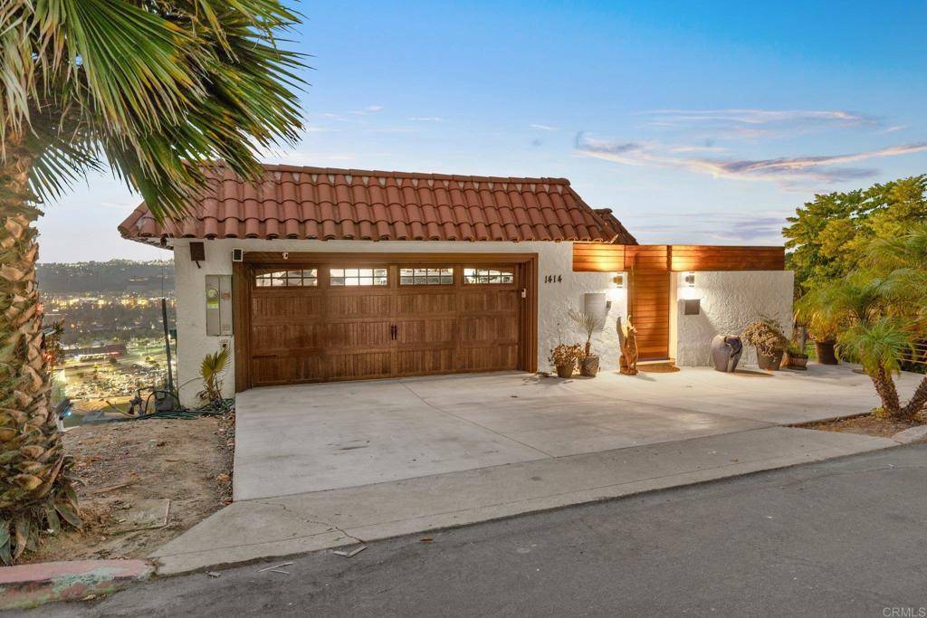 San Diego, CA 92116,1414 Franciscan WAY