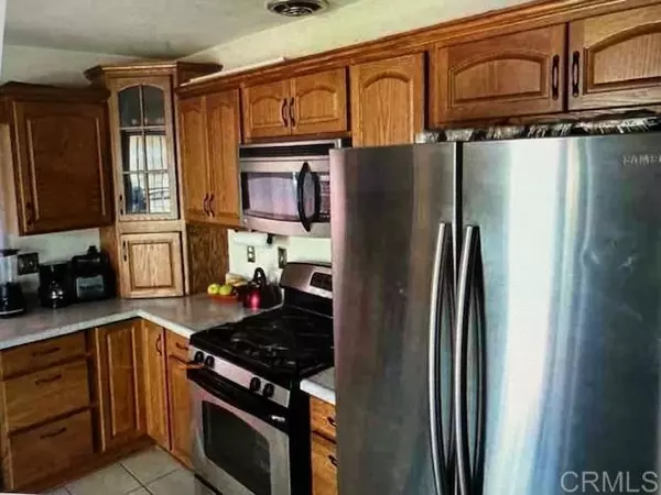 San Diego, CA 92154,1641 45 Elm Avenue