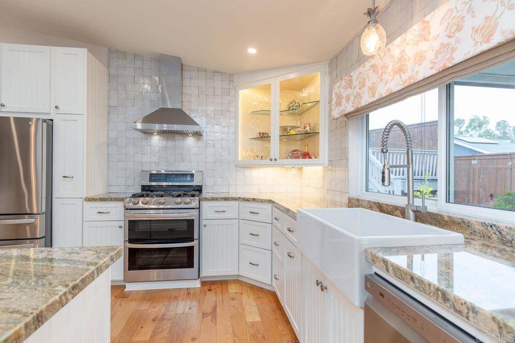 San Diego, CA 92119,6714 Bedlow Ct