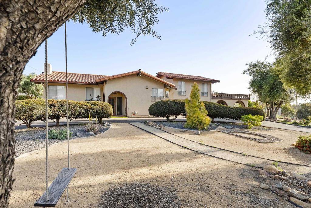 El Cajon, CA 92019,2409 Dehesa RD