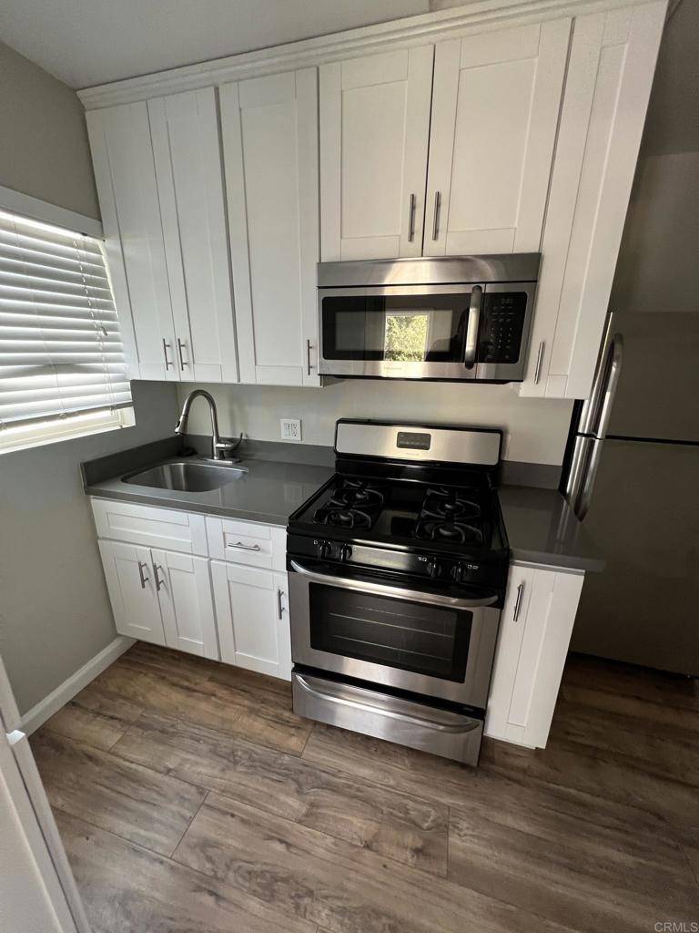 San Diego, CA 92113,527 Dewey ST