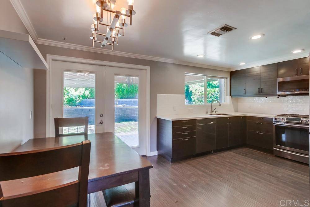 Poway, CA 92064,13522 Utopia RD
