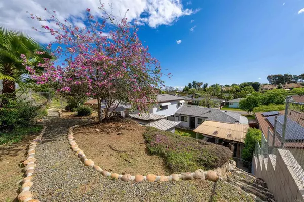 La Mesa, CA 91941,3251 Fairway DR