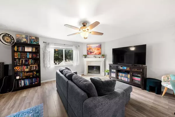 7425 Charmant DR #2708, San Diego, CA 92122
