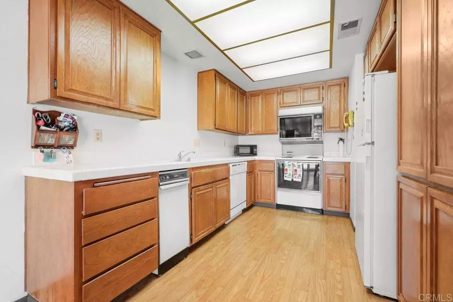 1079 Las Rosas CT, Chula Vista, CA 91910