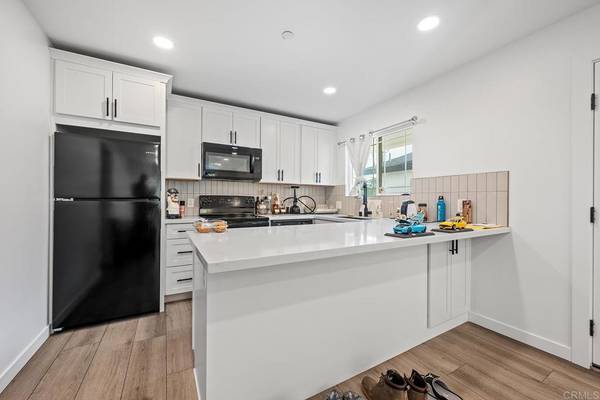 San Diego, CA 92113,1990 Harrison AVE