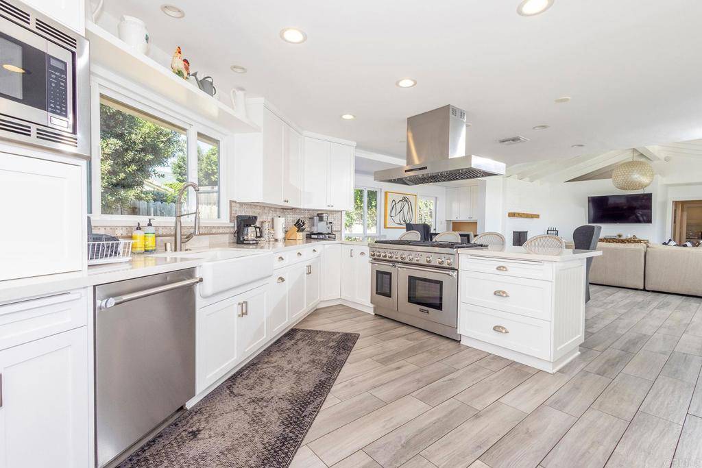 San Diego, CA 92106,3511 Dickens ST