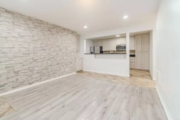 Spring Valley, CA 91977,9860 Dale AVE #D10