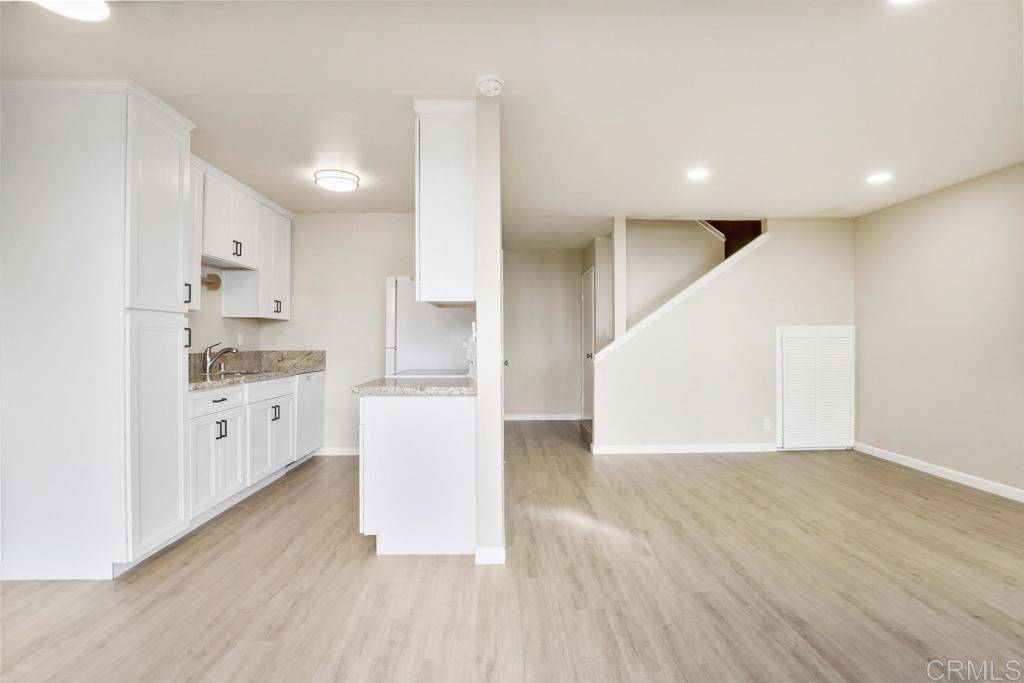 Lakeside, CA 92040,8102 Winter Gardens BLVD #5