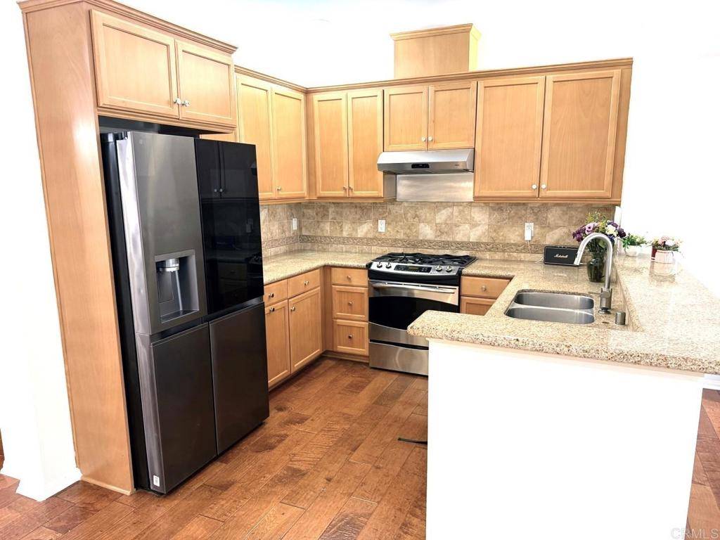 San Diego, CA 92130,10653 Golden Willow #139