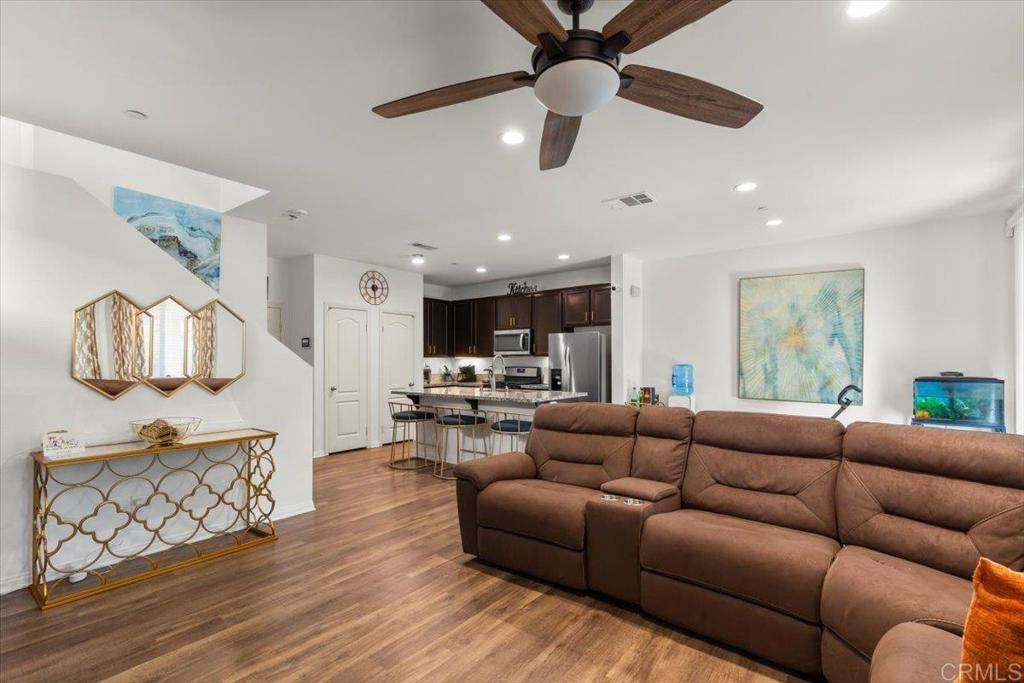 Colton, CA 92324,861 Colton AVE