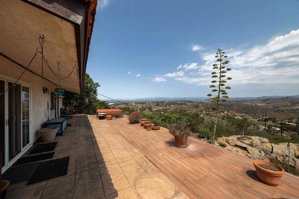 Valley Center, CA 92082,30603 Roadrunner Ridge
