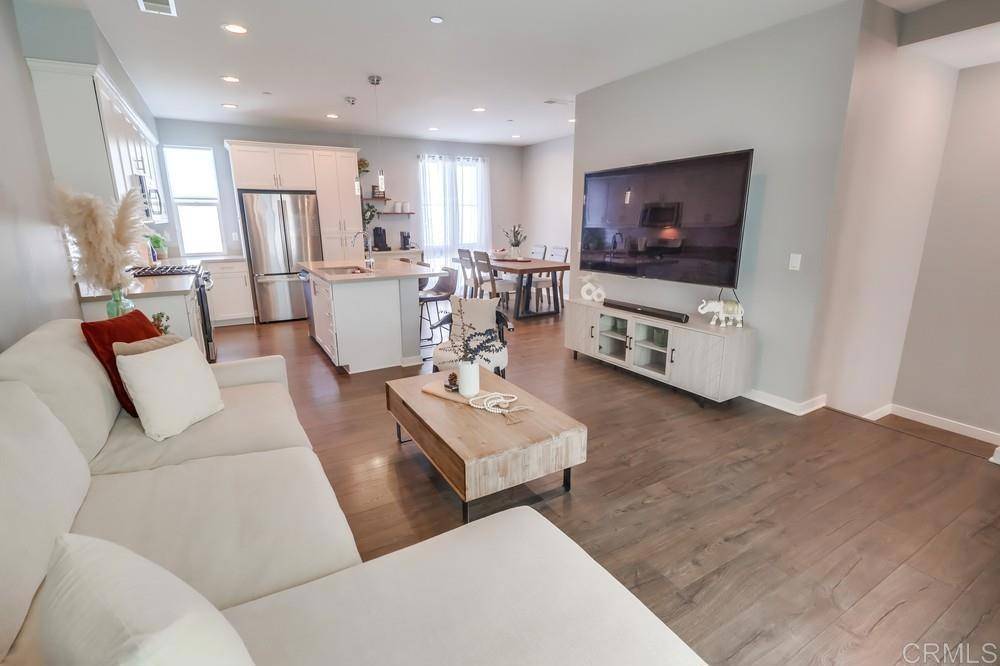 Chula Vista, CA 91915,2140 Stellar Way #4
