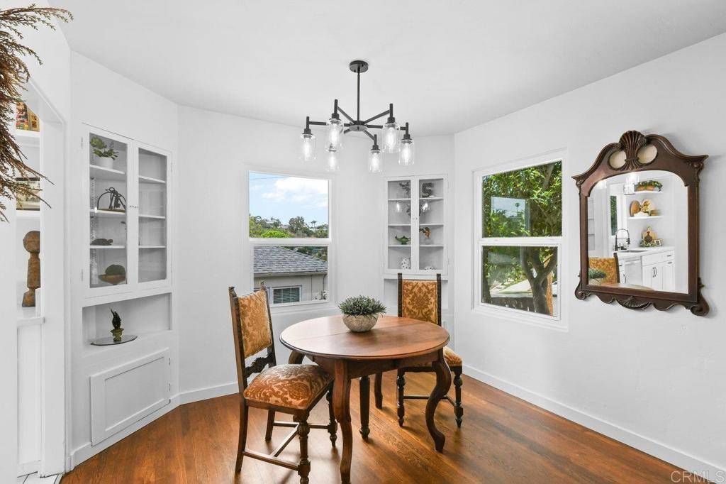 San Diego, CA 92107,4055 Bernice DR