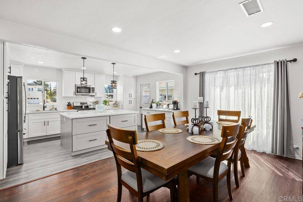 Imperial Beach, CA 91932,852 5th ST