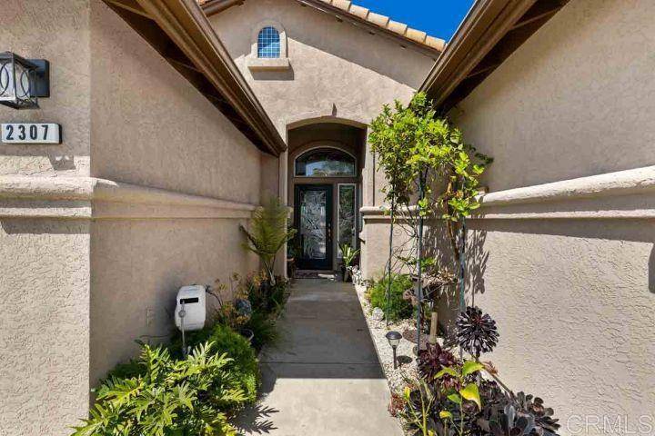 Alpine, CA 91901,2307 Columbine DR
