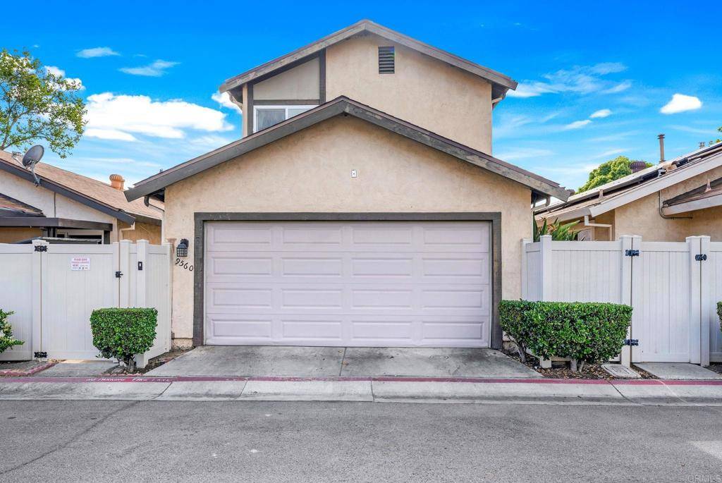 Santee, CA 92071,9560 Frank WAY