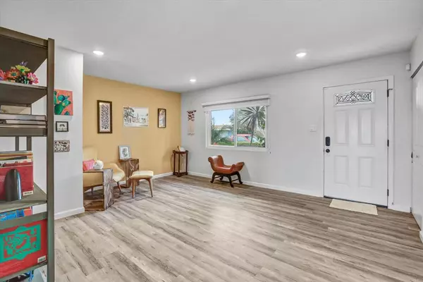 San Diego, CA 92114,7977 Pala ST