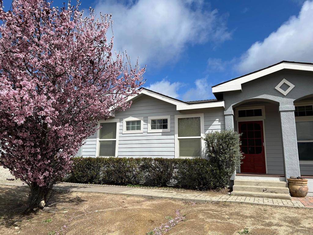 Campo, CA 91906,2277 Lake Morena DR