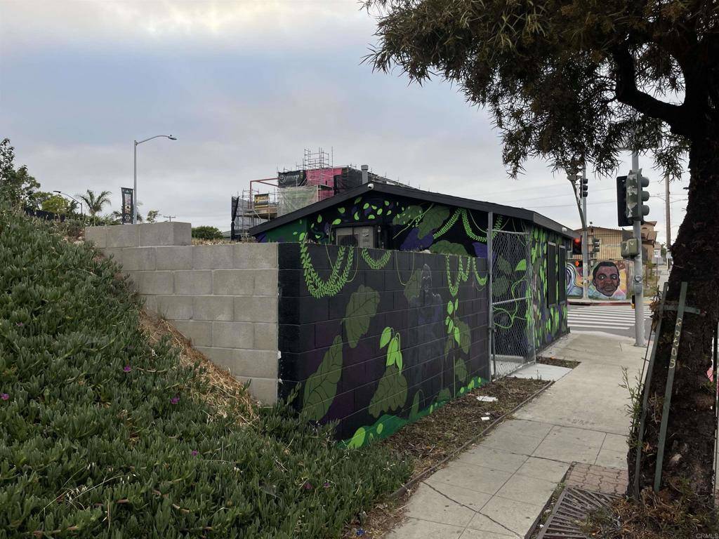 San Diego, CA 92102,3193 Imperial AVE