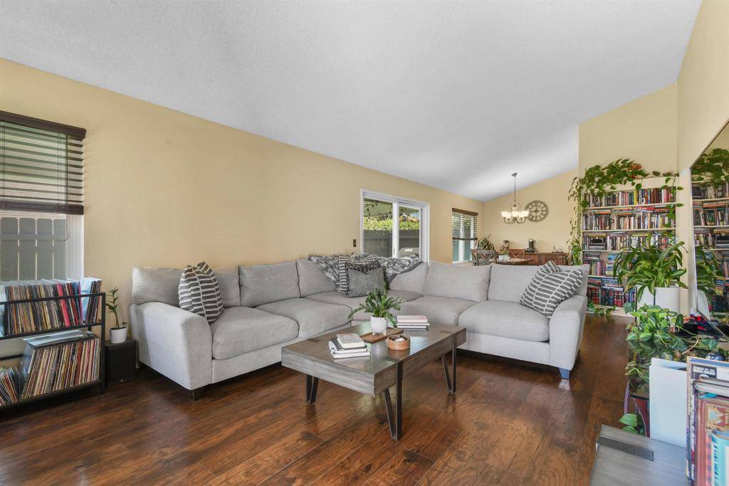 Spring Valley, CA 91977,2610 Hillridge LN