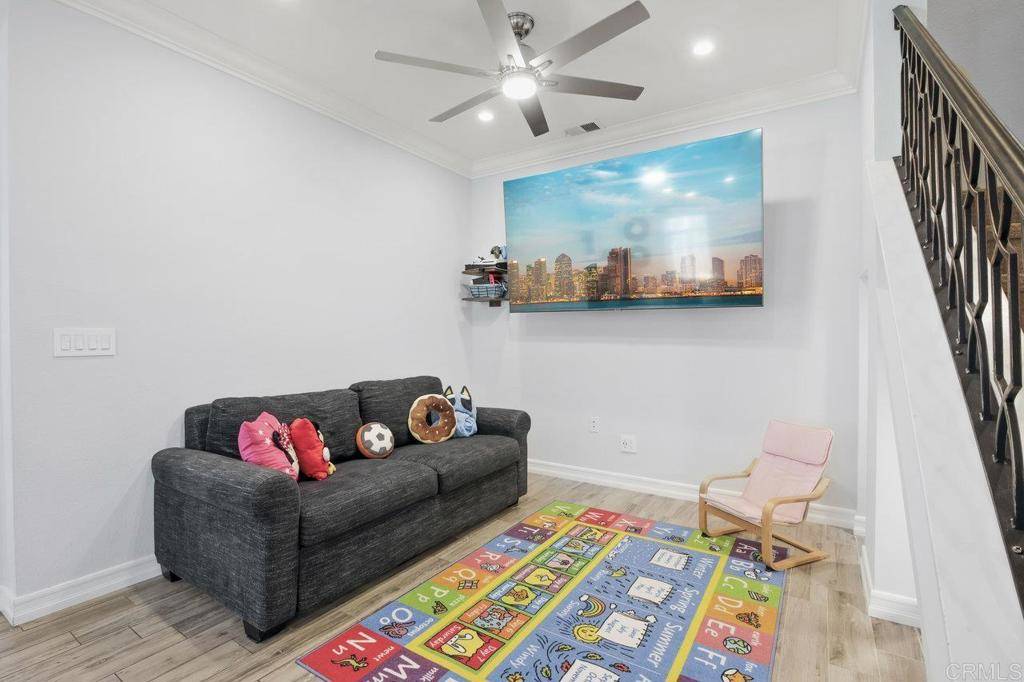 El Cajon, CA 92019,11372 Via Rancho San Diego #B