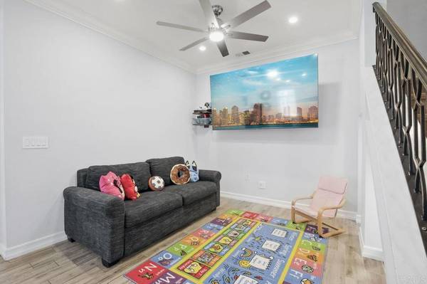 El Cajon, CA 92019,11372 Via Rancho San Diego #B