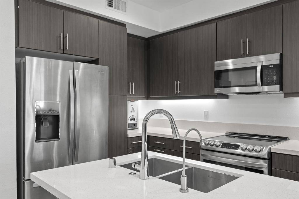 La Mesa, CA 91942,7641 University AVE #105