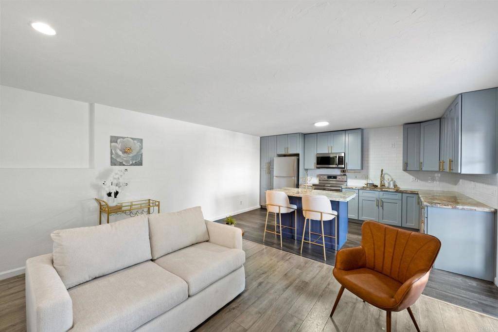 El Cajon, CA 92020,2548 Katherine CT