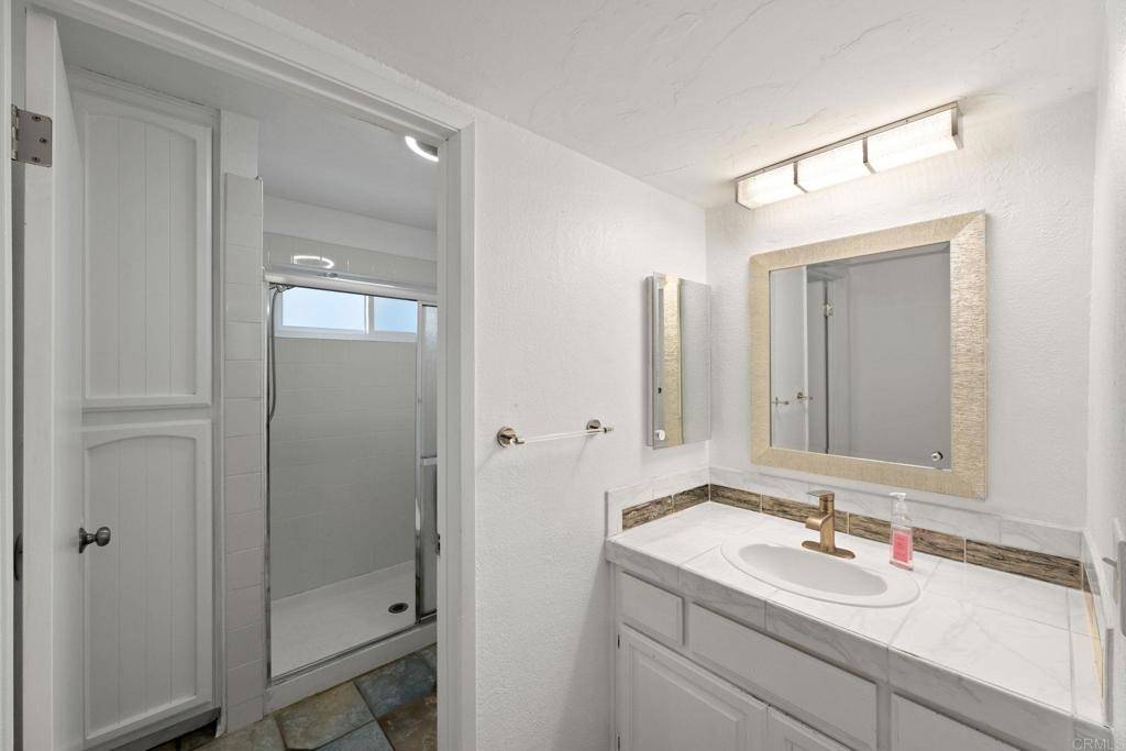 El Cajon, CA 92020,2548 Katherine CT