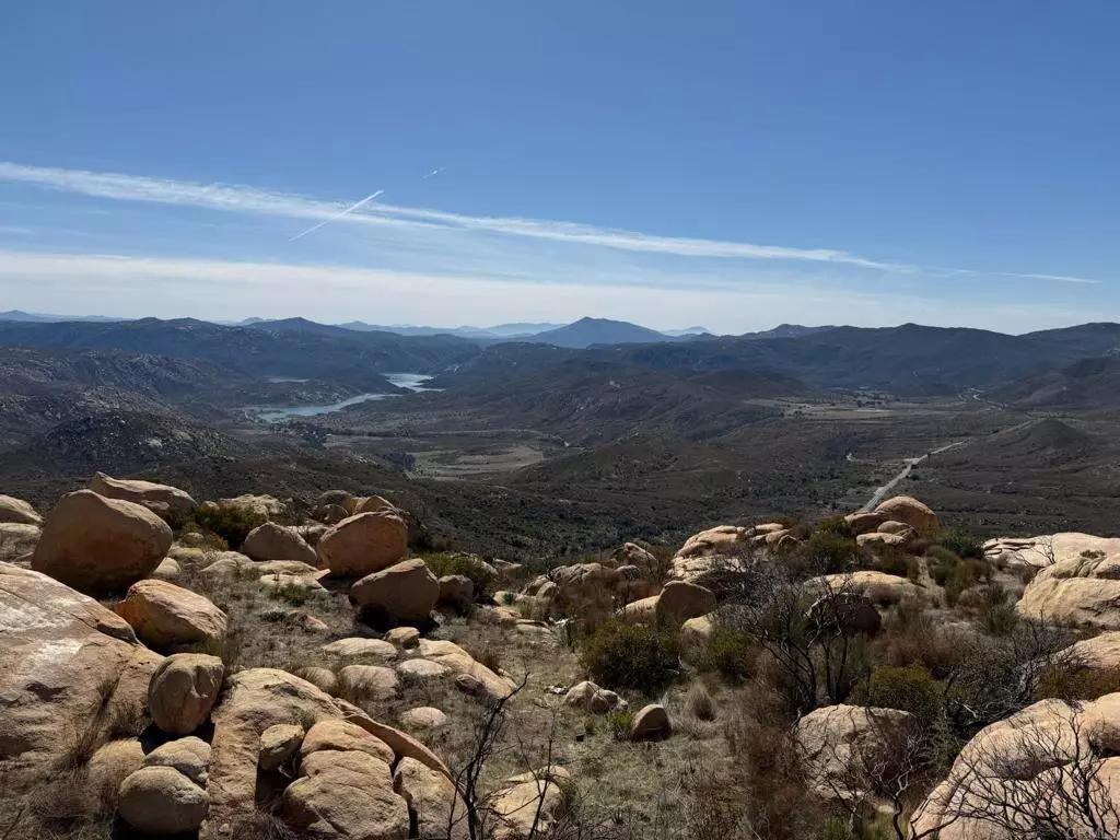 Alpine, CA 91901,0 Slant Rock Rd.