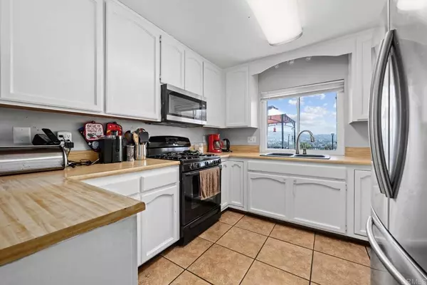San Diego, CA 92114,865 Worthington ST