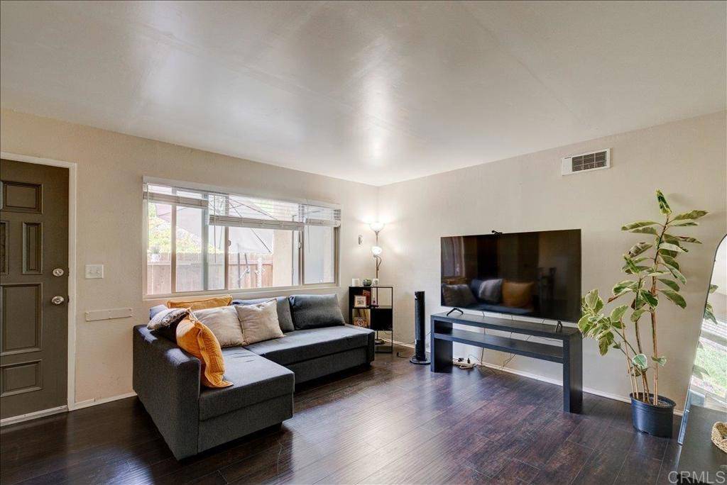 1453 Melrose Ave #8, Chula Vista, CA 91911
