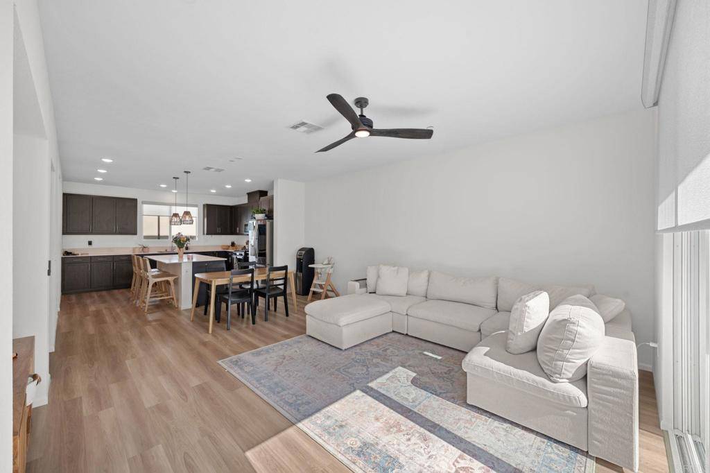 San Diego, CA 92154,5485 Seacliff PL #106