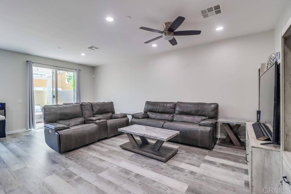 Lakeside, CA 92040,13217 Midnight Star Way