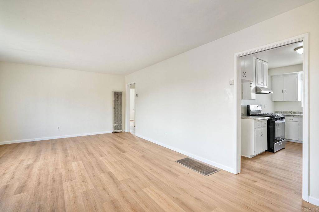 San Diego, CA 92139,6152 Albermarle ST