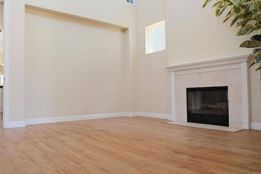 Carlsbad, CA 92011,7040 Whitewater ST