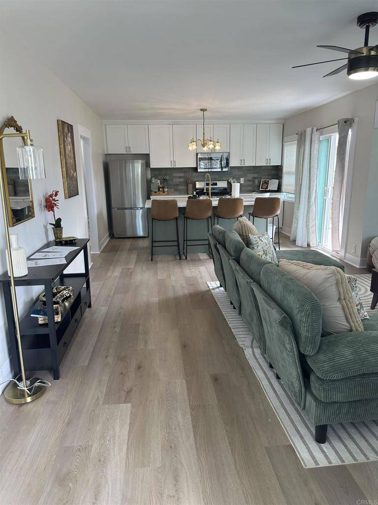 San Diego, CA 92101,2453 Curlew St
